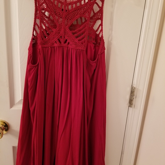Dress - Picture 3 of 3